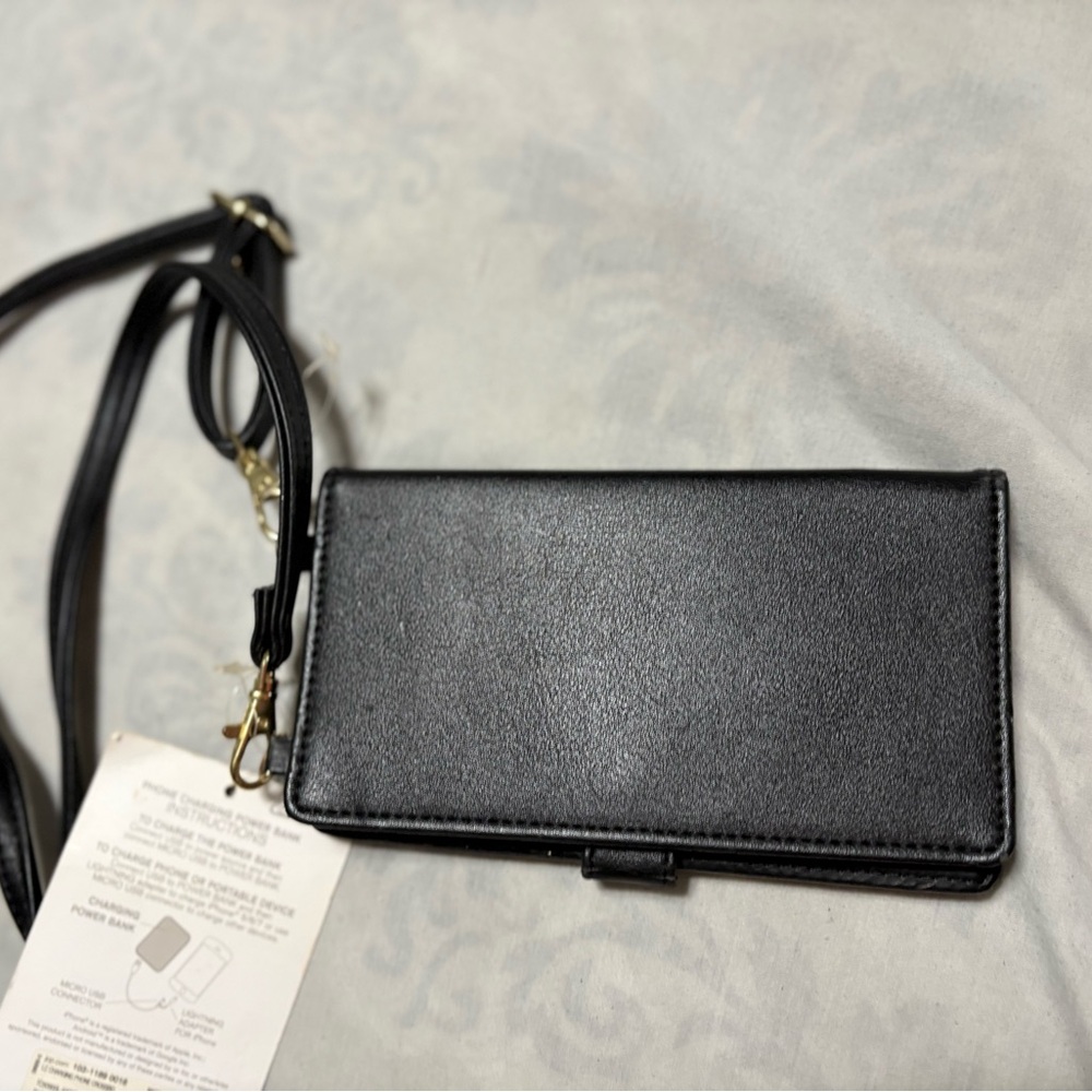 Liz Claiborne Black Crossbody Bag with Gold Accents - Picture 6 of 6